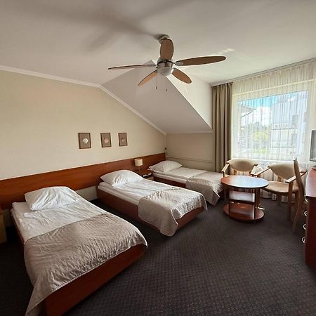 Hotel La Siesta & Medical Spa ยาสต์เชอเบีย กูรา ภายนอก รูปภาพ