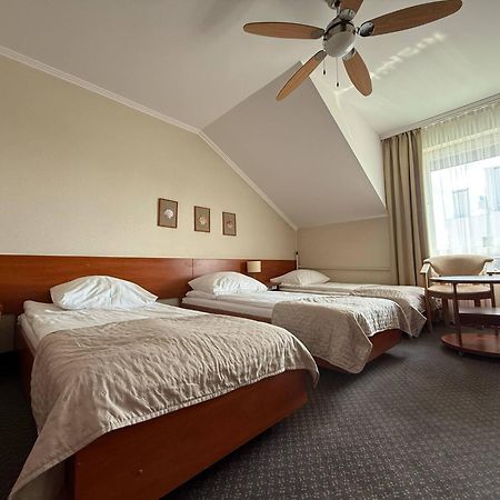 Hotel La Siesta & Medical Spa ยาสต์เชอเบีย กูรา ภายนอก รูปภาพ
